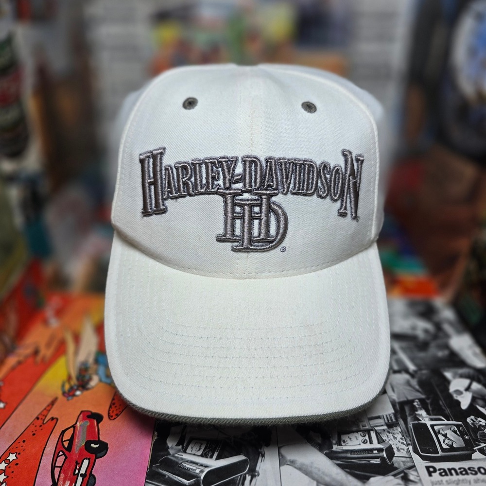Harley Davidson 90s Two-Tone Embroidered Logo 3D Emblem Vintage Strapback Hat